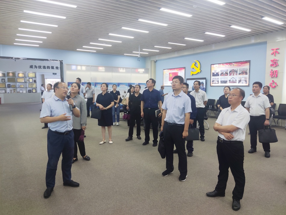 2024年7月17日，市國資委系統(tǒng)在公司開展“三組聯(lián)建”現(xiàn)場(chǎng)觀摩1（公司展廳）_副本